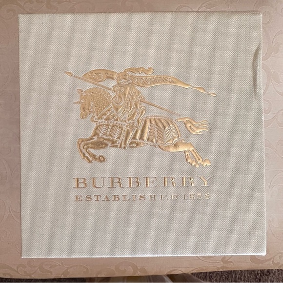 Burberry Watch - Picture 12 of 12